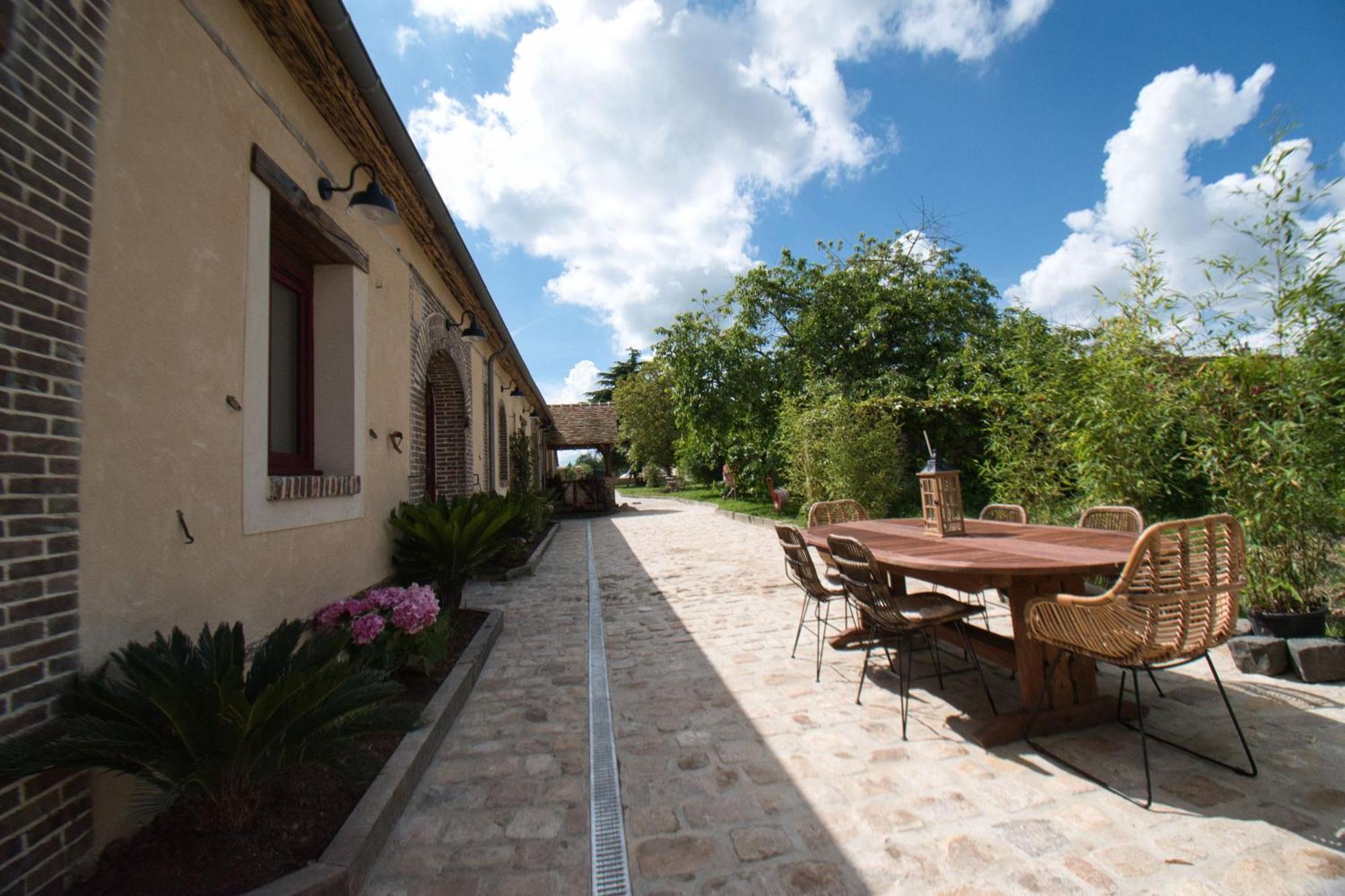 Bu (Eure-et-Loir) Le Relais Des Caleches - La Jungle Room المظهر الخارجي الصورة