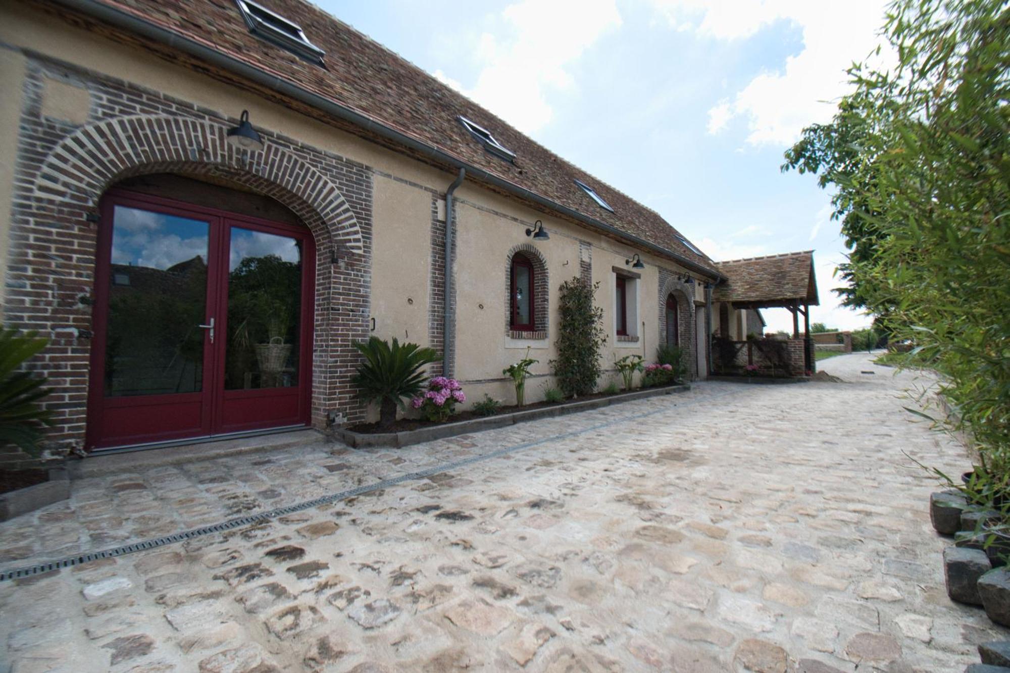 Bu (Eure-et-Loir) Le Relais Des Caleches - La Jungle Room المظهر الخارجي الصورة